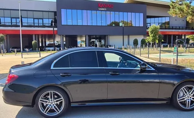 Mercedes Benz Classe E 220 Sportline AMG, Nantes, GOLD VTC